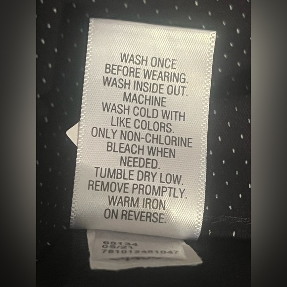 Croft & Barrow black mid rise pants. Straight fit. NWT. Women’s size 16P - Picture 8 of 8